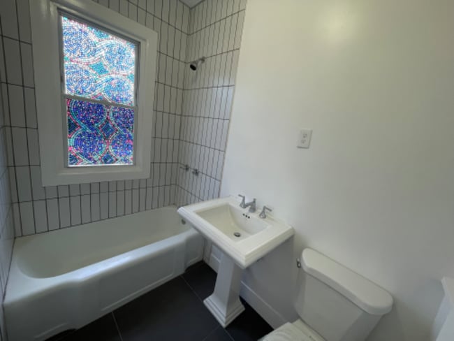 215 E Center St Unit A