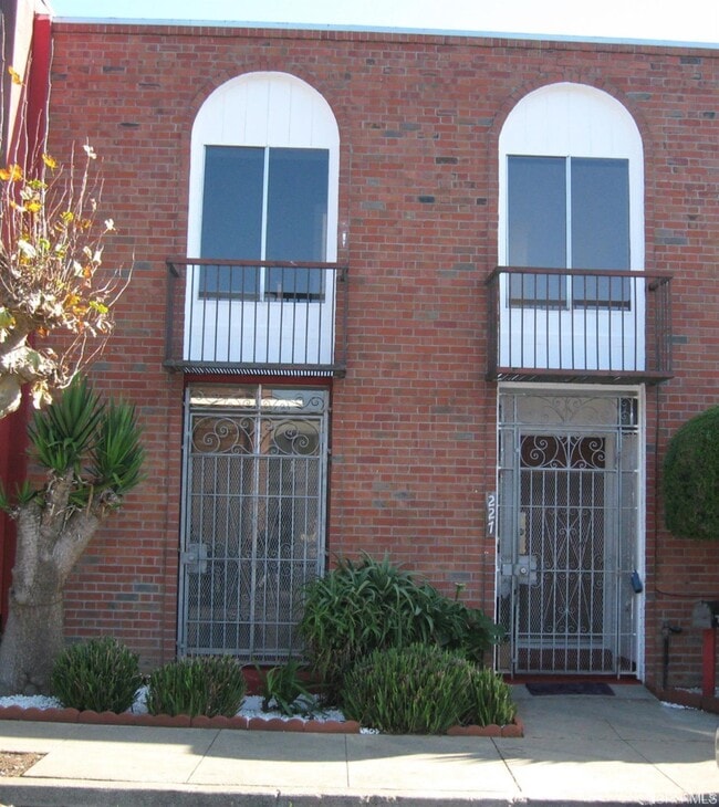 Photo - 227 Argonaut Ave Apartment