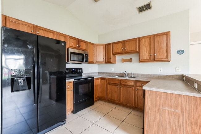 Photo - 2728 Regency Oak Ln