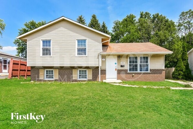 Photo - 1493 Glen Ellyn Rd House