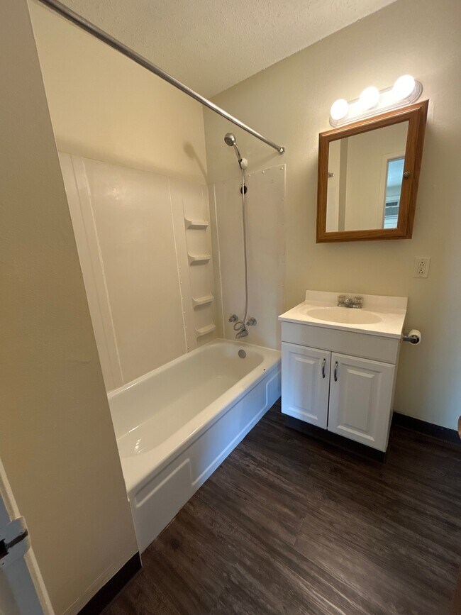 Photo - Chapel Apartments