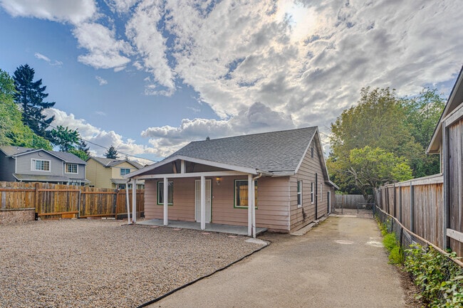 Front Yard - 2919 SE 90th Pl Rental