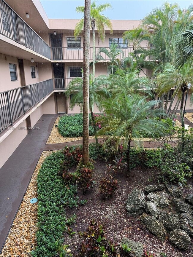 Photo - 10975 SW 107th St Unit 302
