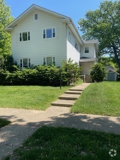 Building Photo - 632 N Center St Rental