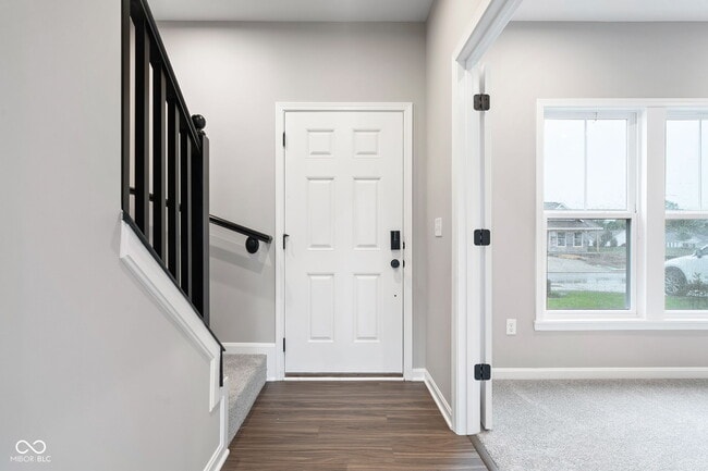 Photo - 335 Atlas Dr