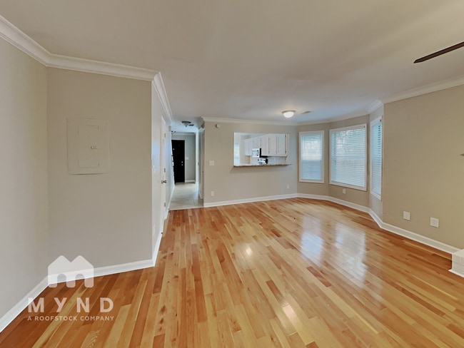 Photo - 5210 Laurel Bridge Dr SE