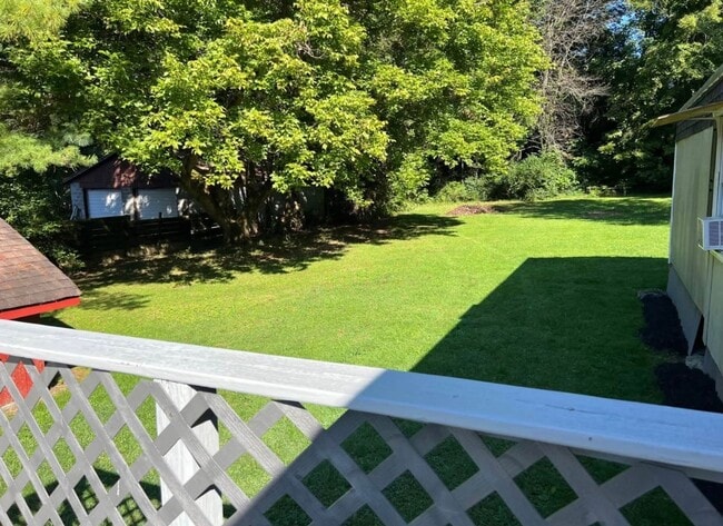 Photo - 2 bedroom 2 bath mobile home for rent on half acre!