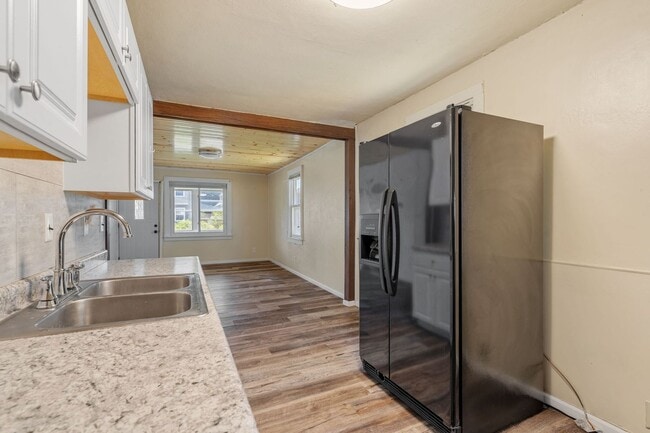 Building Photo - Your Timeless Haven in St. Paul for $1,999/month! $250 OFF 1st MONTH! 6 months lease is an option!
