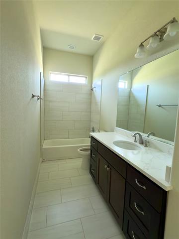 Photo - 1640 Seth Way