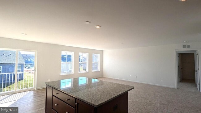 Photo - 11 Edinburgh Ct