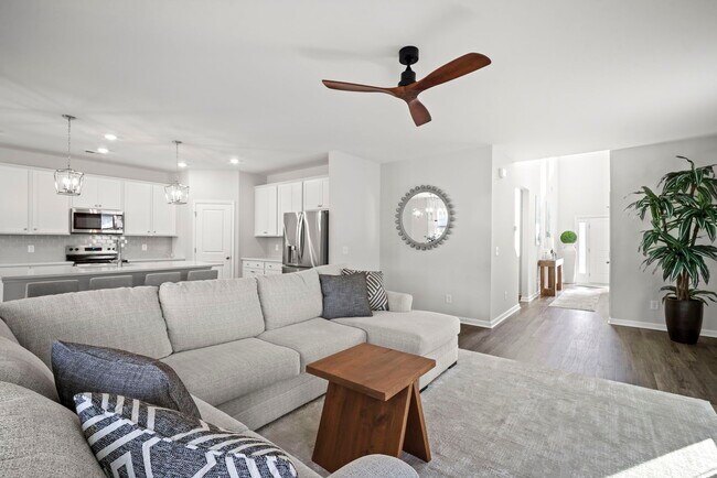 Photo - 567 Dreher Dr