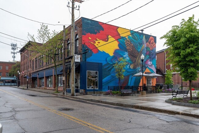 Photo - 113-13 Central St Unit 05