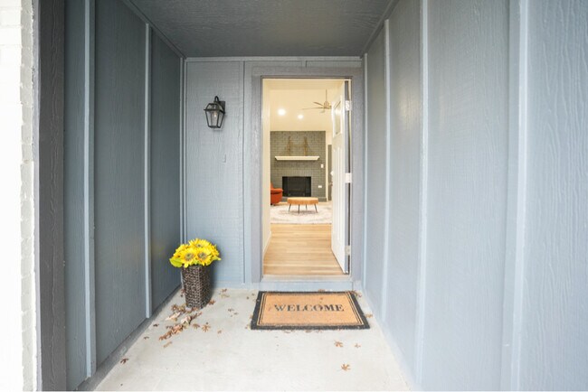 Photo - 2607 Aldford Dr