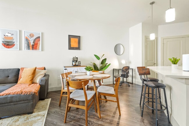 Photo - 8122 Midtown Blvd Unit SI ID1335743P