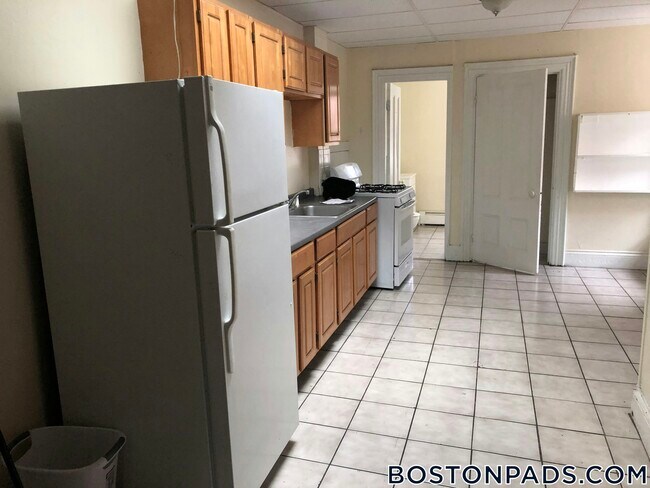 179 Harvard St Unit 3