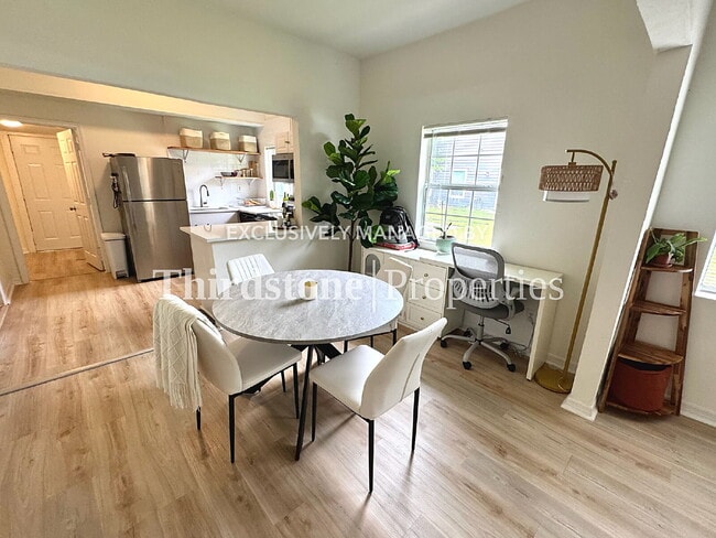 Photo - 672 Chestnut St