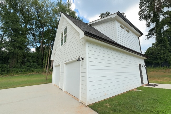 Photo - STUDIO APARTMENT PRE-LEASING FOR AUGUST 2026!