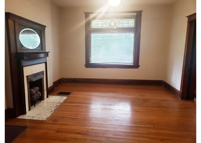 Photo - 3204 Bishop St