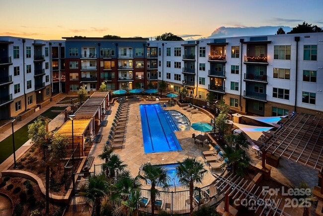 Building Photo - 345 Sharon Twp Ln Unit B1