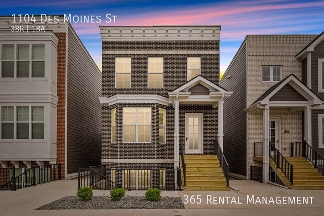 Photo - 1104 SW Des Moines St House