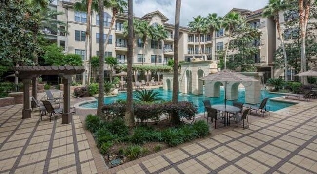 Photo - 3 Hermann Museum Cir Dr Unidad b8