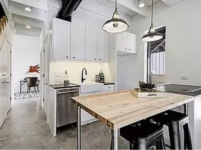 Photo - 1006 Cardinal Ln