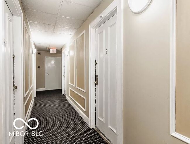 Photo - 230 E 9th St Unidad APT 304