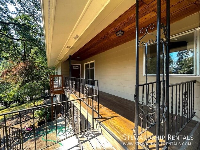 Photo - 1800 Sylvan St