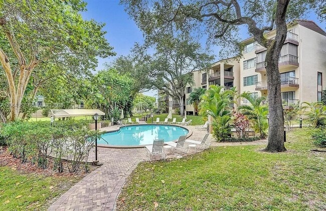 Building Photo - 6060 S Falls Cir Dr Unit 313