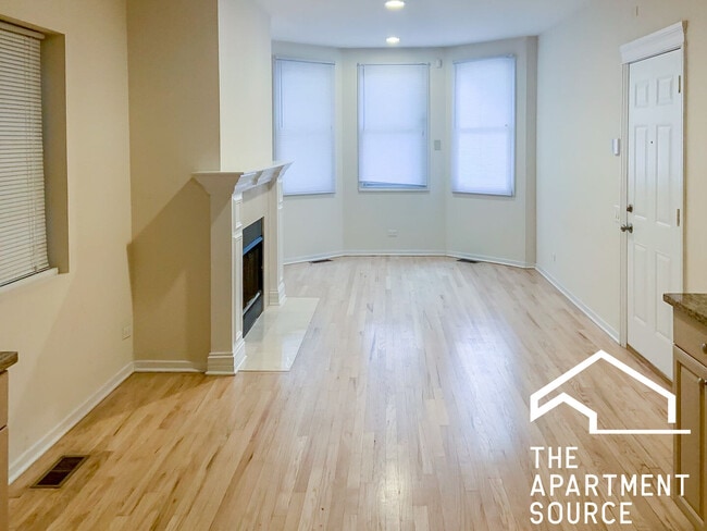 Photo - 2320 N Southport Ave