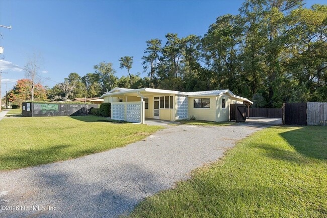 Photo - 863 Westgate Dr