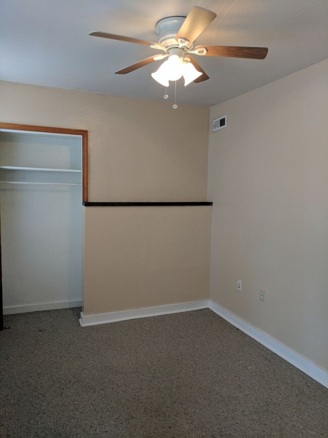 Photo - Cozy 2 Bedroom Apartment with Backyard Patio and Central Air Conditioning in South Side, Pittsbur... Unit 1