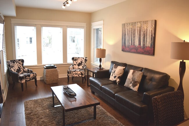 Photo - 3538 N Hamilton Ave Unit 1