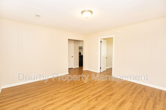 Photo - 207 Memorial Dr Unit 3