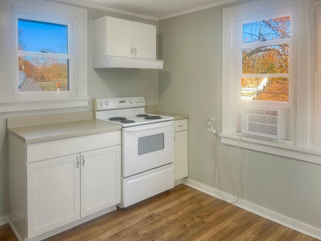 Photo - 935 E Ft Wayne St Unit B