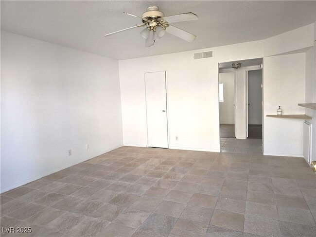 Photo - 1812 Fulstone Way Unit 2