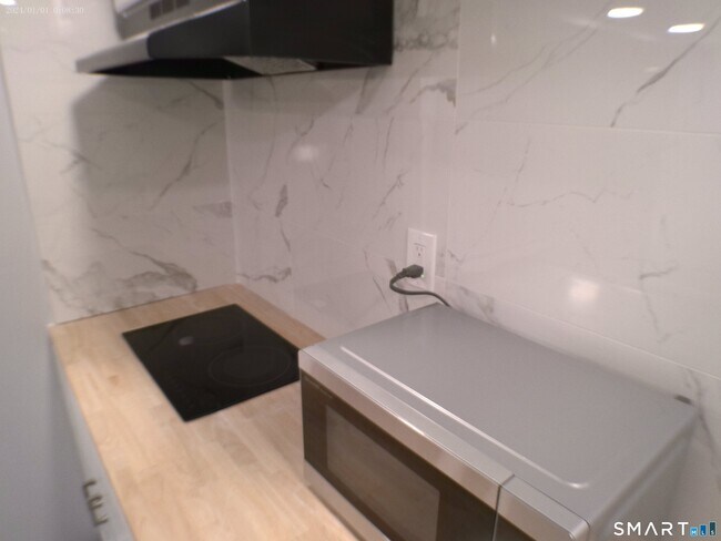 Photo - 114-116 Laurel Pl