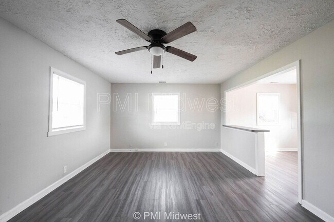 Photo - 5959 E 24th St