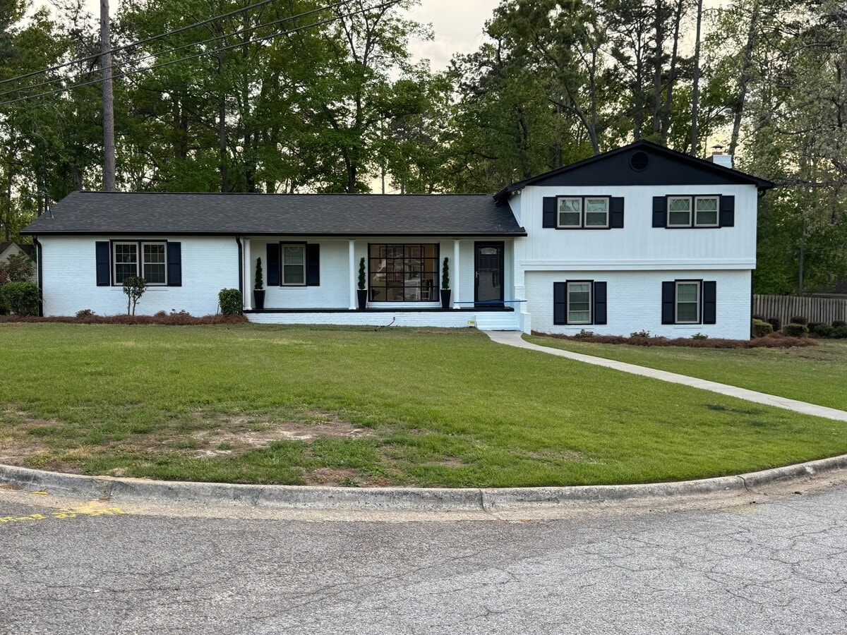 Photo - 3635 Bermuda Cir W