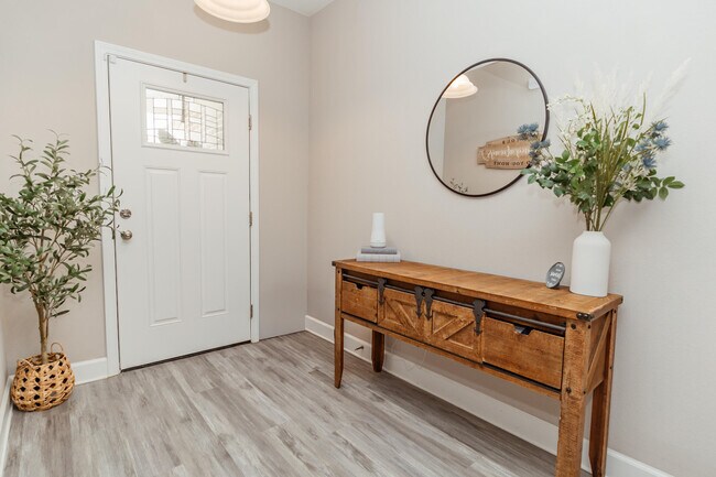 Photo - 1512 Long Needle Ct