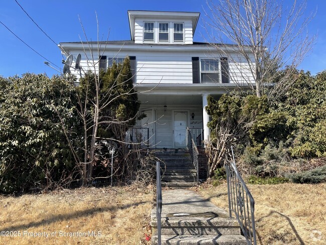 Building Photo - 855 Throop St Rental