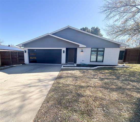 Building Photo - 3016 Oakridge Dr