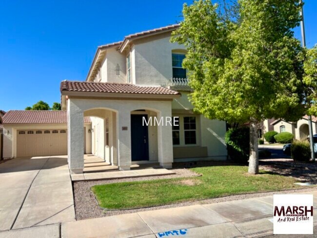 Building Photo - Beautiful 2-story 3 bedroom home with a co...