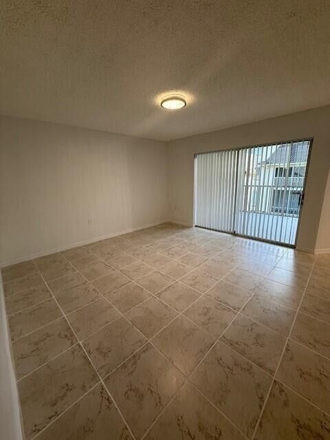 Photo - 2204 Glenmoor Dr