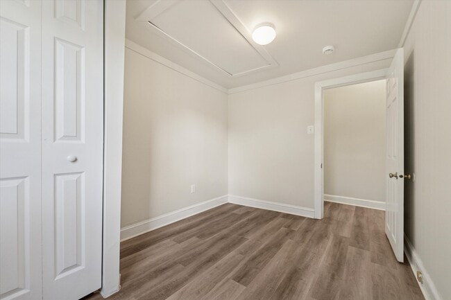 Building Photo - 1406 W Strasburg Rd Unit 4 Rental