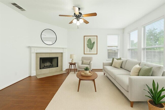 Photo - 1025 Horne Dr