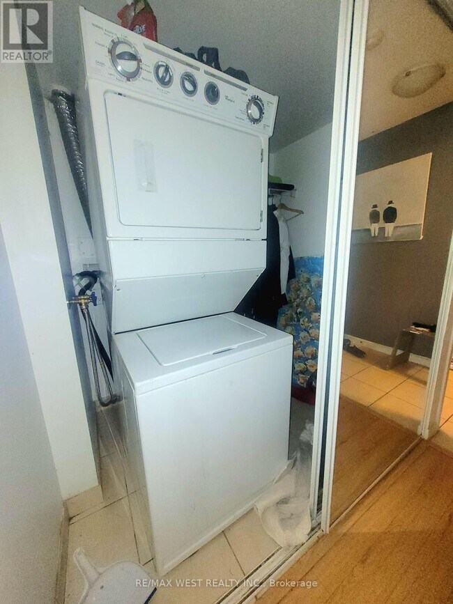 Photo - 60 Heintzman St Unité 224