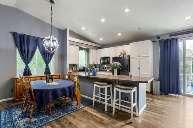 Photo - 3912 Hunterwood Ln