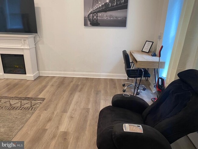 Photo - 2501 E Somerset St