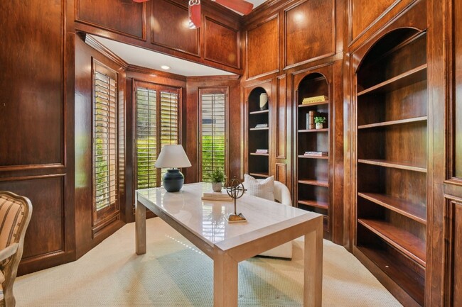 Photo - 2 Wilmington Ct